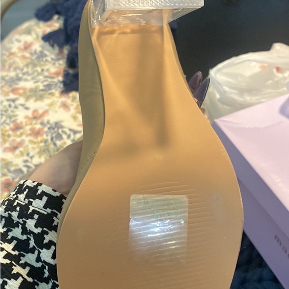 SHEIN womens 8.5 boots with clear heel - Picture 2 of 3